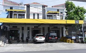 OYO 1305 Hotel Al-ghani Syariah